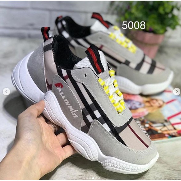 Sepatu Sneakers 5008