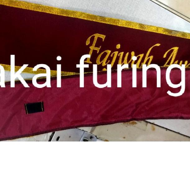 Slempang wisuda bordir /selempang wisuda beludru bandung express/aksesori wisuda/selempang murah/cep