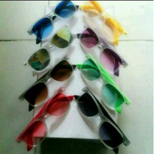 Jual Kacamata Anak Vans Berkualitas