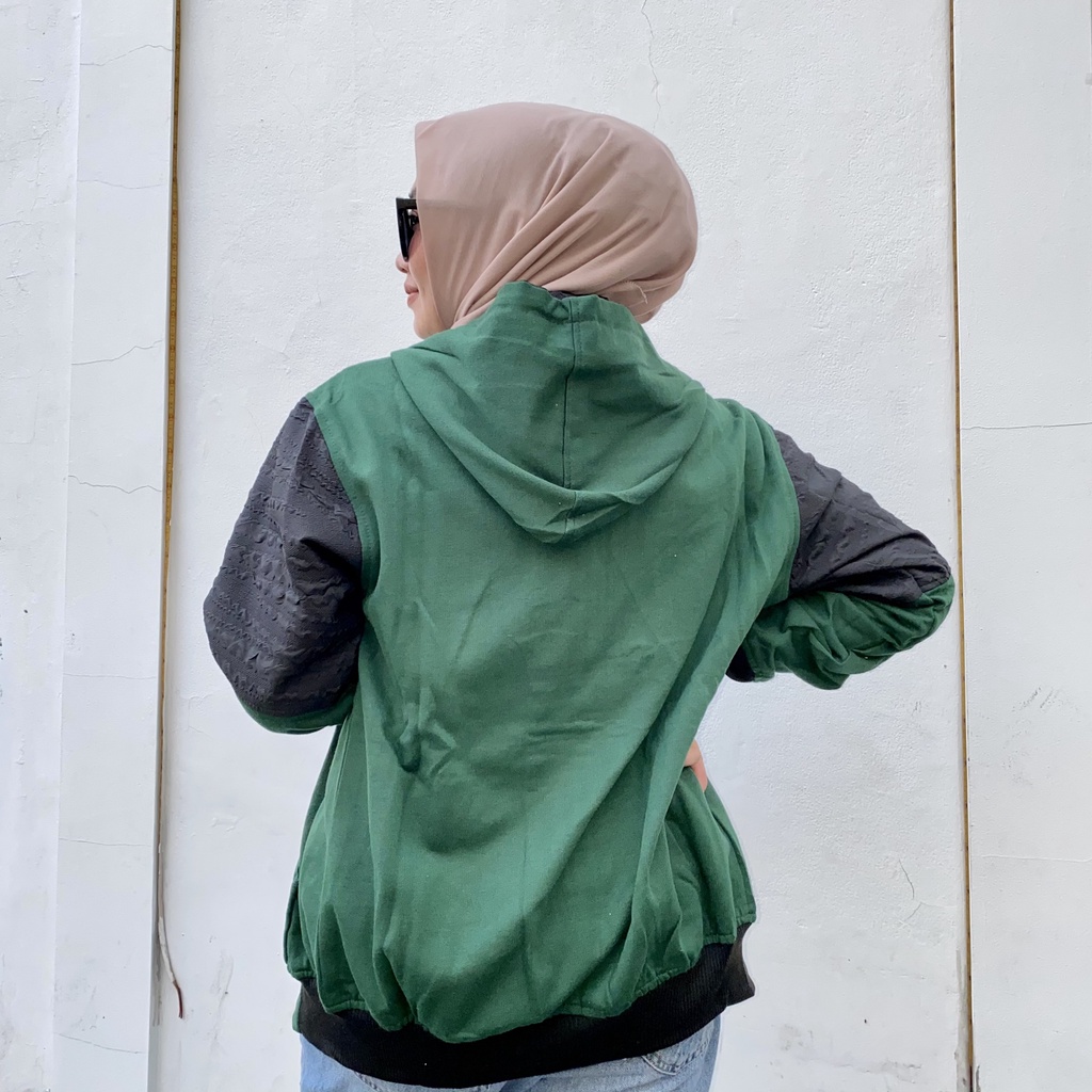 Jaket Sweater Zipper Bordir Kombinasi Qwilting EMERALD BLDS