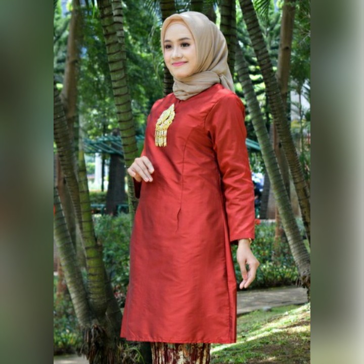ATASAN KEBAYA TUNIK KURUNG BAHAN TAFFETA/KEBAYA TUNIK/KEBAYA TUNIK TAFFETA/TAFETA POLOS