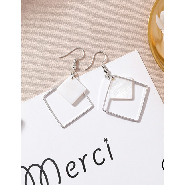 LRC Anting Gantung Fashion Gold Color Square Shape Decorated Earrings