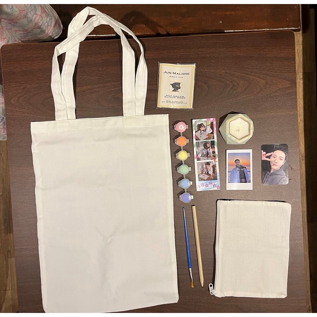 

Set alat lukis NCT DREAM Renjun