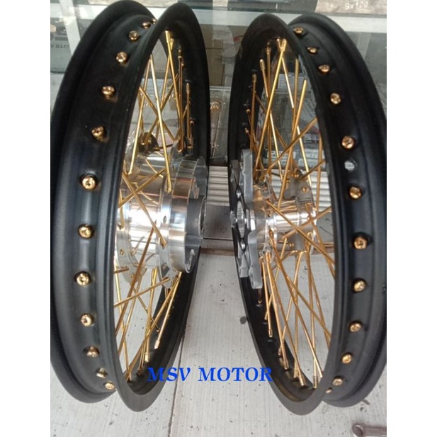 VELG HONDA GTR 150 RING 17/185/215 HITAM DOP PNP