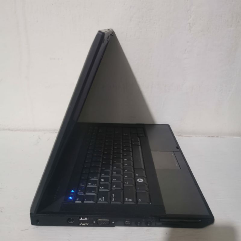 Laptop Dell Latitude E5410 intel Cor i5  Ram 4GB HDD 500GB Os. Windows  Mulus