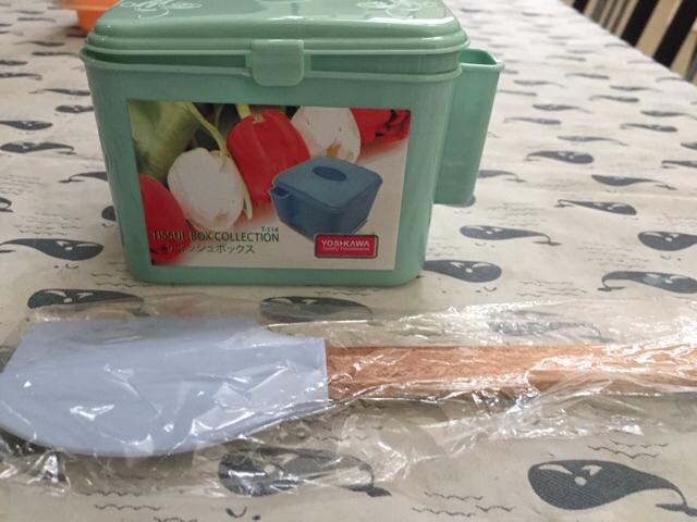 Yoshikawa Tempat Tissue / Kotak Tisu Persegi 200 Lembar Tissue Box