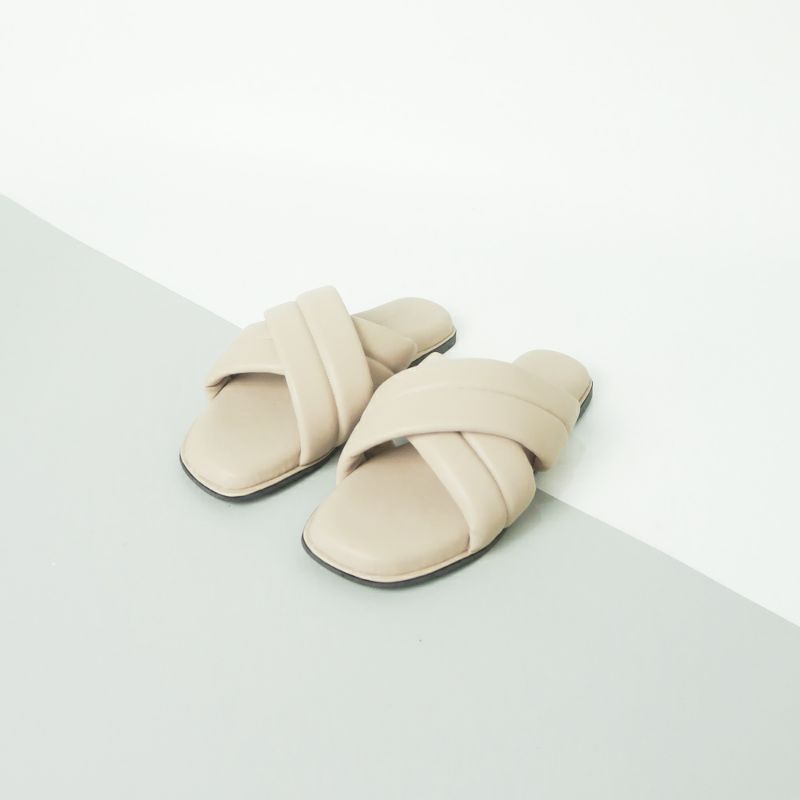 Katakita Millie Flat Sandal Wanita Sendal wanita Teplek-Cream