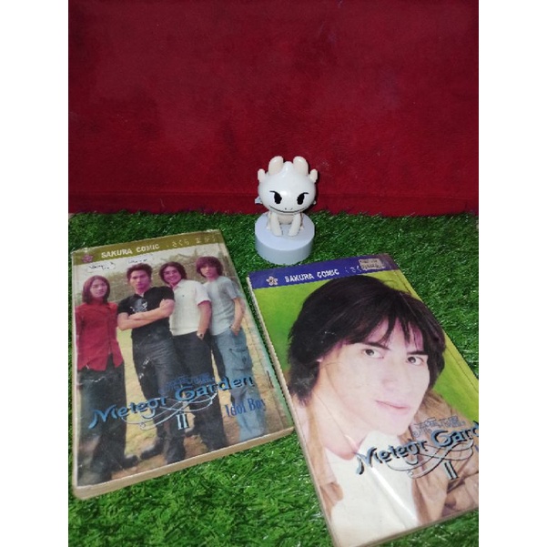 Paket 2 buku komik - METEOR GARDEN II -Yamada Taro Mono Gatari 17+ (preloved)