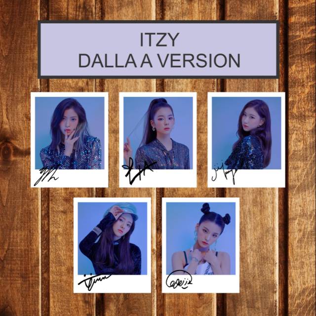 SIGNED KPOP POLAROID ITZY DALLA