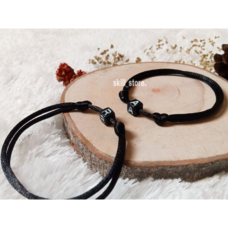 GELANG INISIAL DADU TALI SATIN (A-S)/GELANG COUPLE HURUF/GELANG MURAH/GELANGPERSAHABATAN