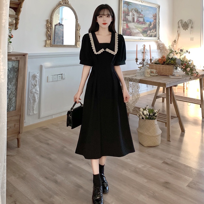 dress korea viral/  pakaian korea/ baju korea/Musim panas muda gaya baru boneka wanita kerah dress hitam ramping mid-length realpict