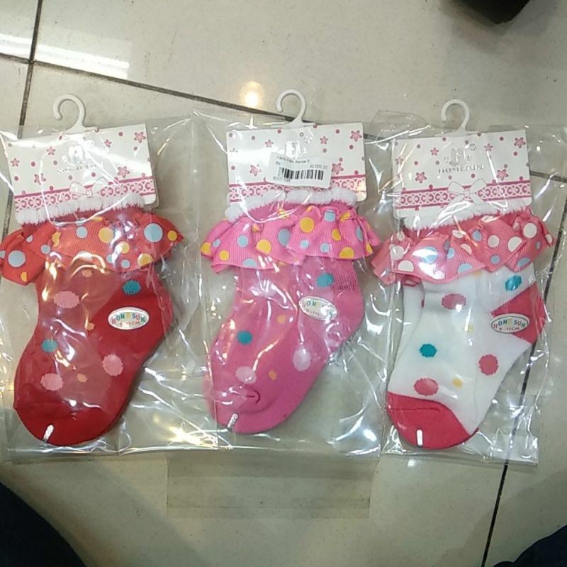 Kaos Kaki Renda polkadot Balita