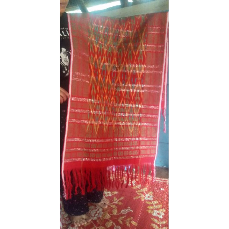 uis nipes Karo merah