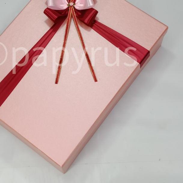 

○ PAPYRUS 30x40 Tinggi 10cm Kotak Kado Gift Box Hadiah ♕