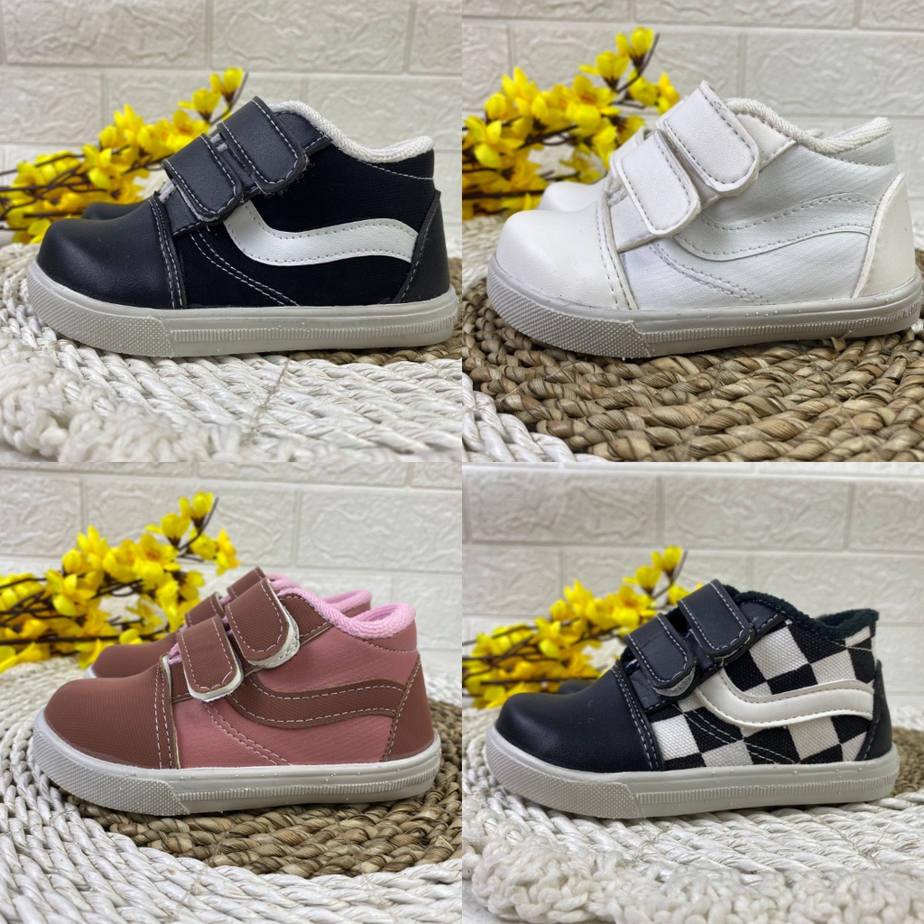 mandirishoesstore-SEPATU SNEAKER ANAK PEREMPUAN LAKI-LAKI FAY27