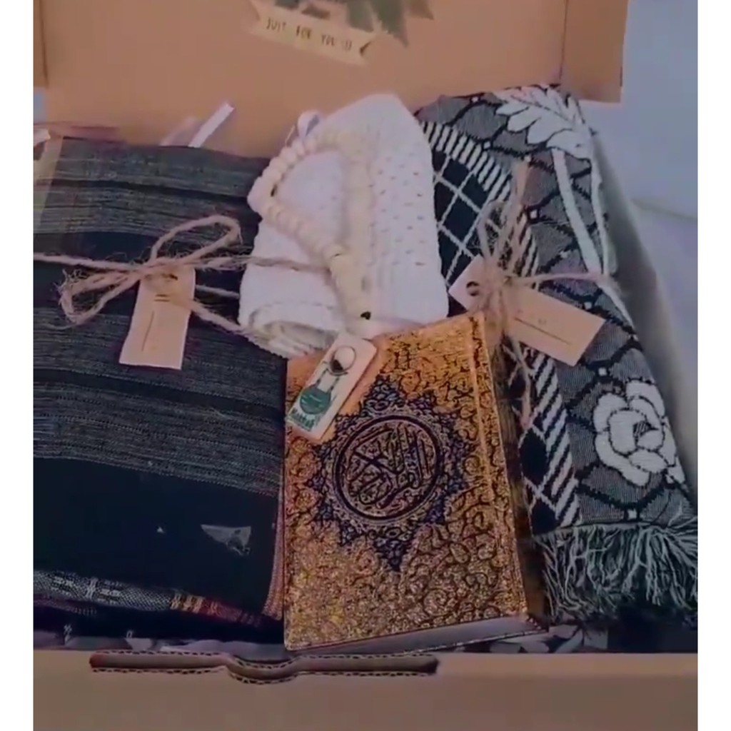 

Hampers Gift Box Jum'atan Hampers Premium Murah