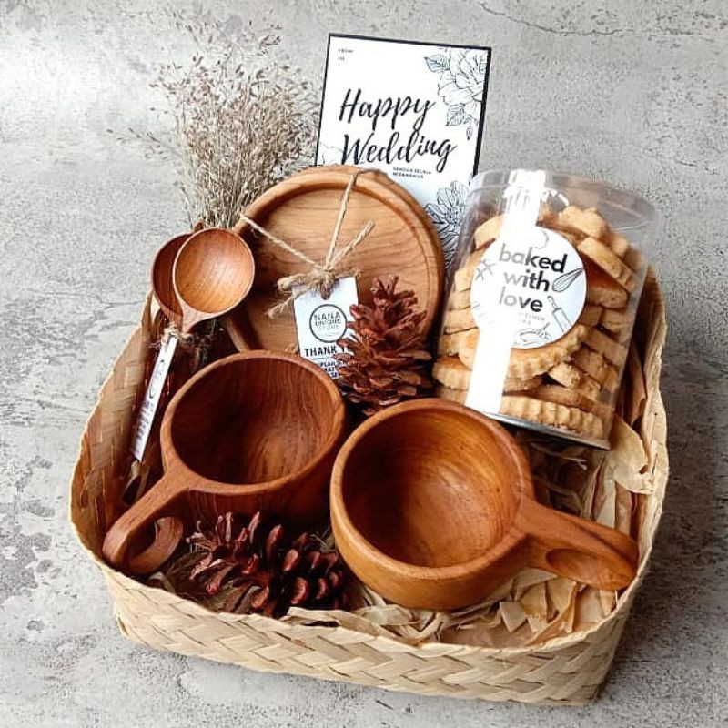 HAMPERS PERNIKAHAN WEDDING GIFT HADIAH VALENTINE CNY HAMPERS IMLEK 2021 CHINESE NEW YEAR ULANG TAHUN