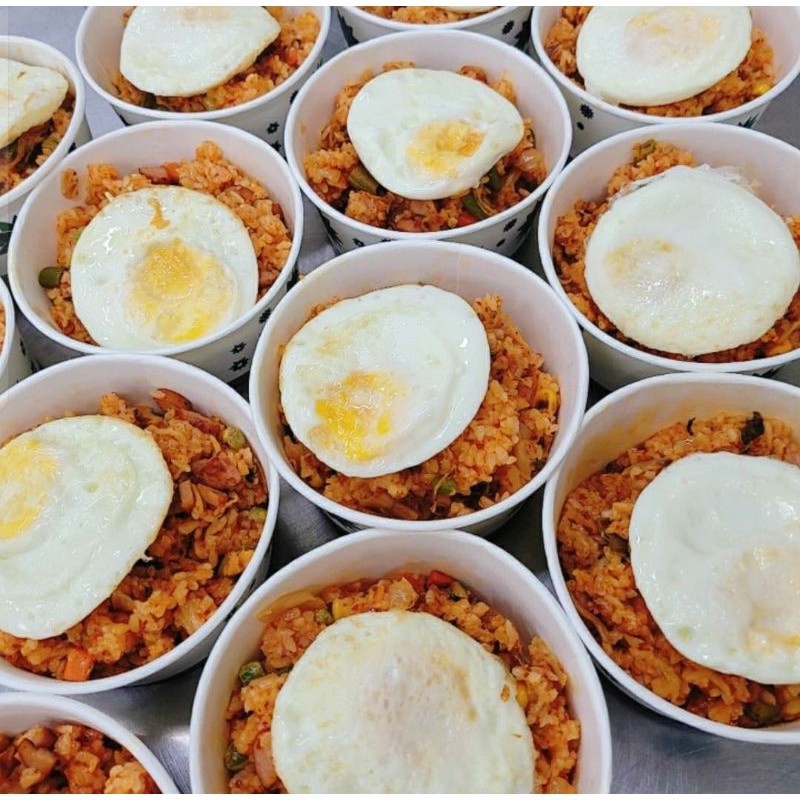 

NASI GORENG SAUS GOCHUJANG IN BOWL