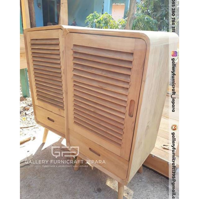 Lemari Anak Retro Kayu Jati