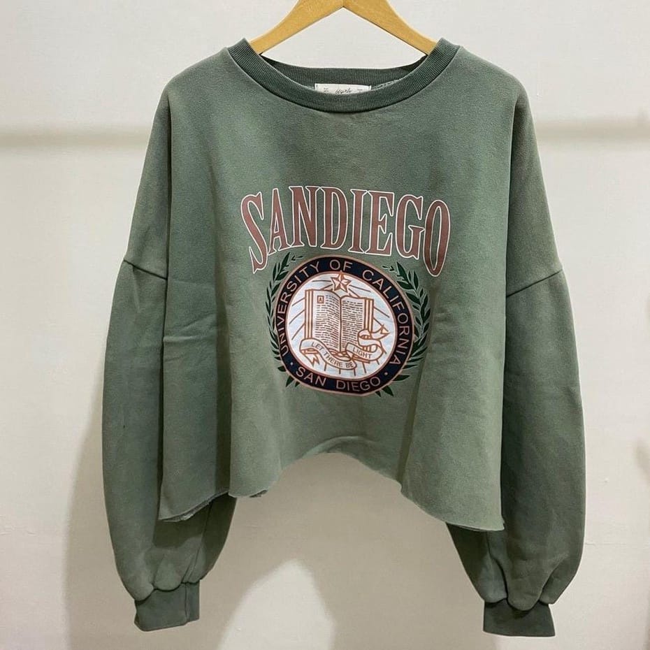 SWEATER CROPE SANDIEGO UNIVERSITY SWEATER CROOPE WANITA