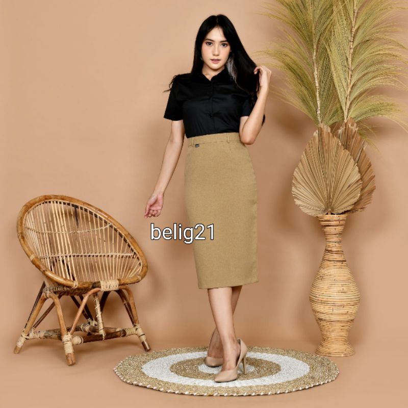 Rok Span Formal Hitam Polos Kerja 7/8