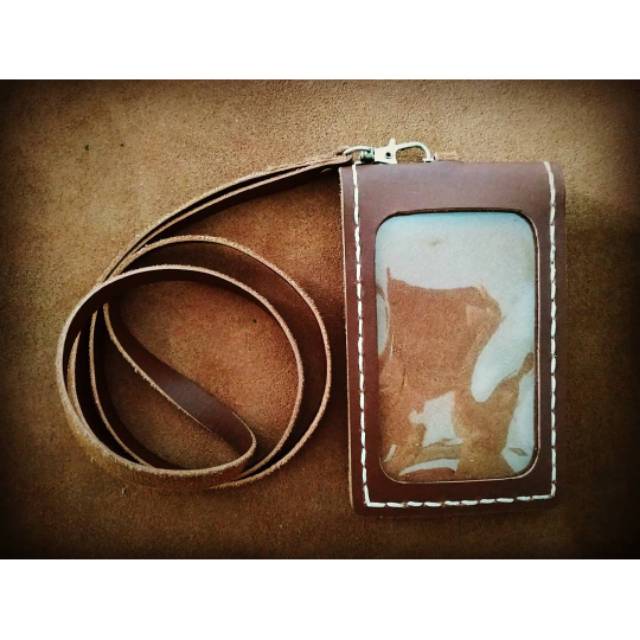 

Id holder kulit asli, tempat id card kulit asli, warna cokelat, murah, leather craft, handmade.