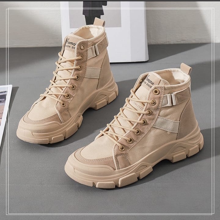 Favorite &quot;FREE BOX&quot; Sepatu Boots Wanita Korea Import Sepatu Casual Wanita 9143