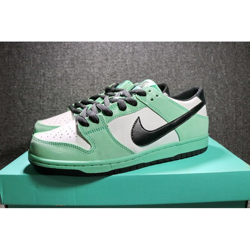 nike dunk low pro iw