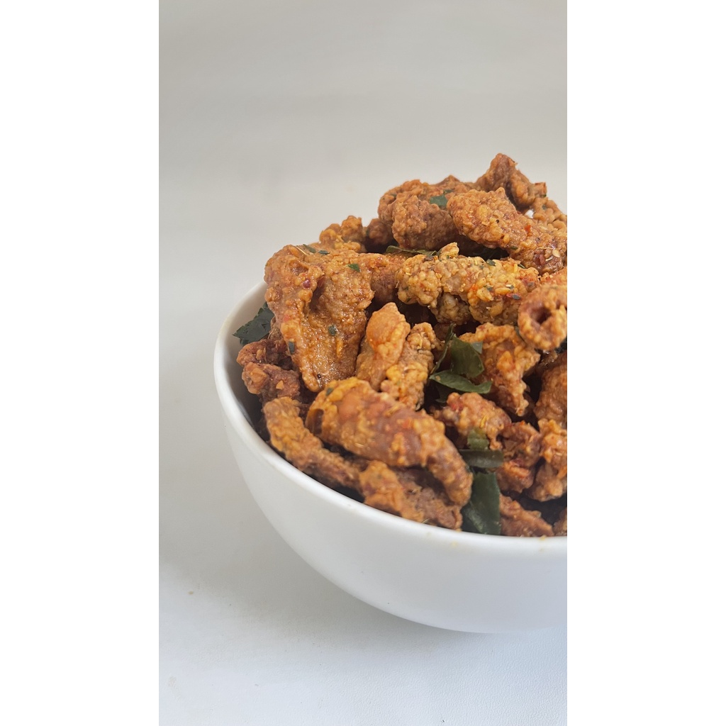 Kulit Ayam Crispy Pedas Daun Jeruk Juragan Basreng 250gr Makanan Ringan