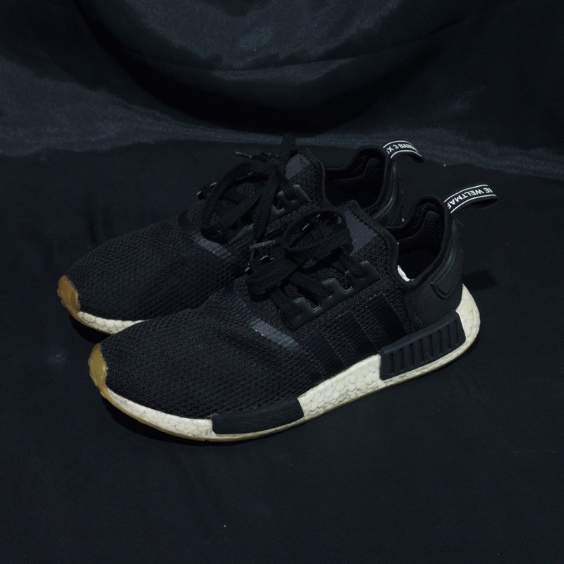 black nmd size 5