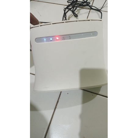 ZTE MF283U - Router di Atas Meja 2x2 MIMO, Putih