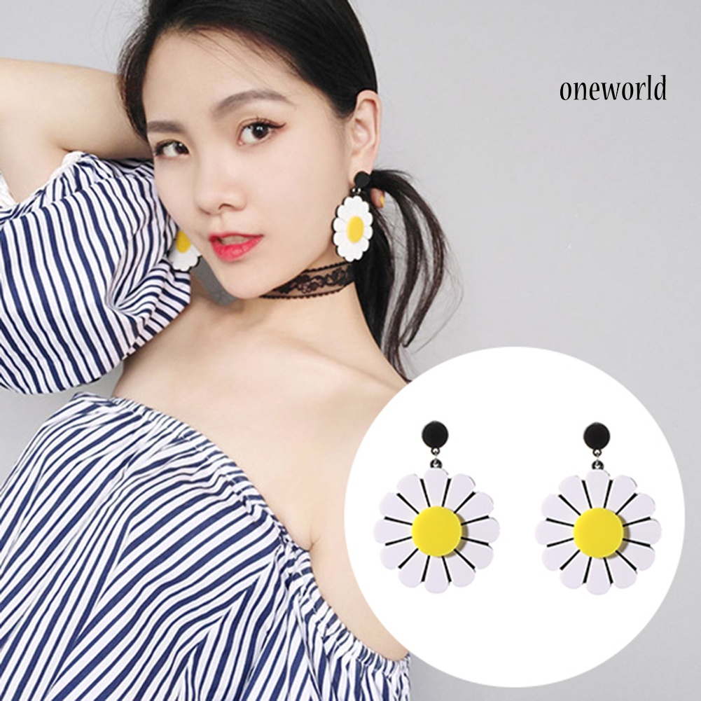 OW@ Fashion Acrylic Big Daisy Dangle Earrings Piercing Ear Pendant Women Party Decor