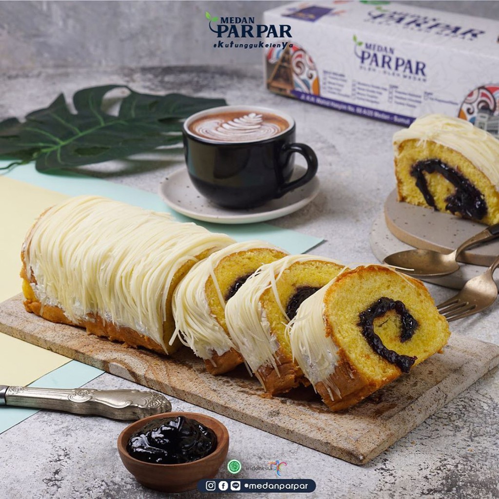 

Bolu gulung Blueberry double keju