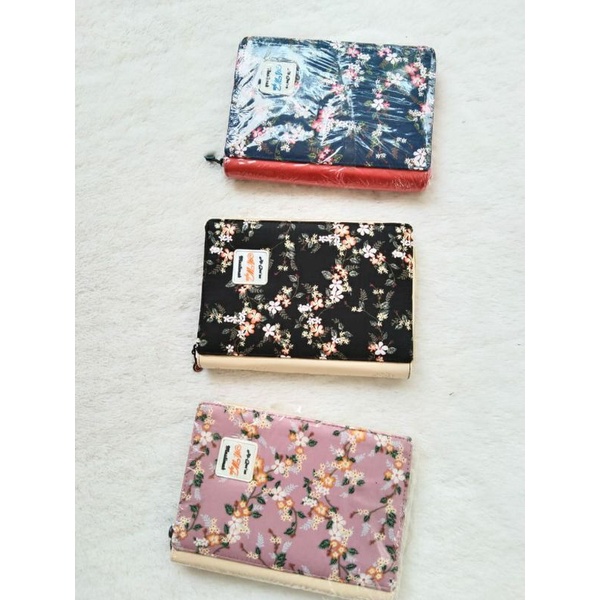 

Qur'an Mahar, Qur'an sampul motif, Qur'an mahar resleting