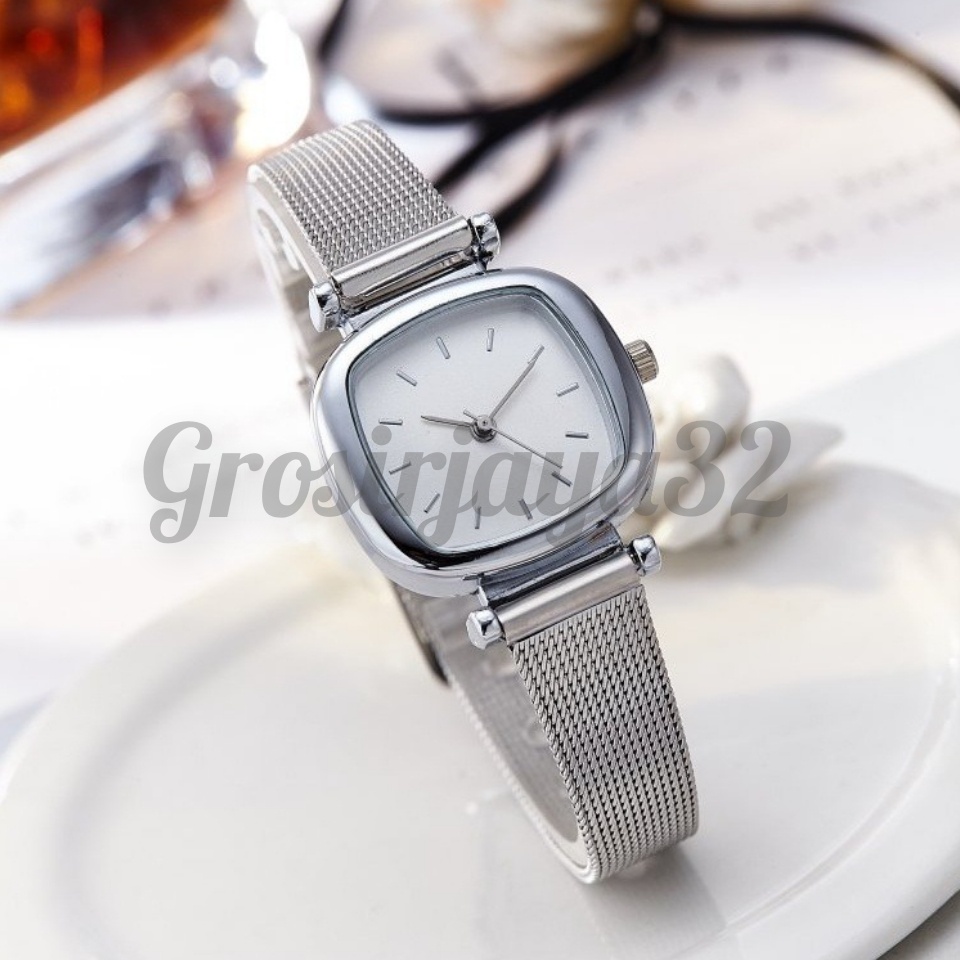 Jam Tangan Wanita Kecil NICKY  Elegan Dial Kotak Dengan Strap Karet Pasir Fashion Casual Wanita