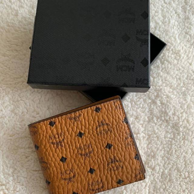 MCM Wallet Fold