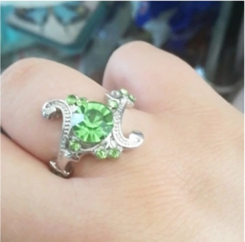 Cincin Sterling Silver 925 Hias Kristal Hijau Gaya Klasik Untuk Pernikahan