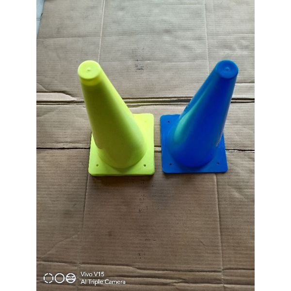 Cone Kerucut Bola Tinggi 32 CM