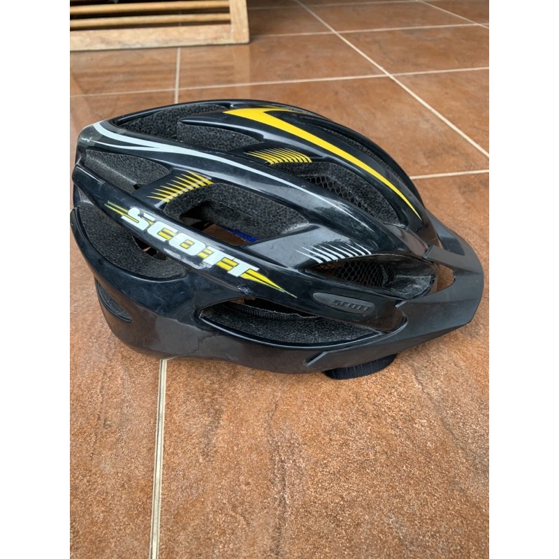 Helm sepeda Scott