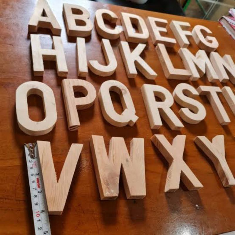 Ukir Huruf timbul kayu 10 Cm Custom Tulisan kayu