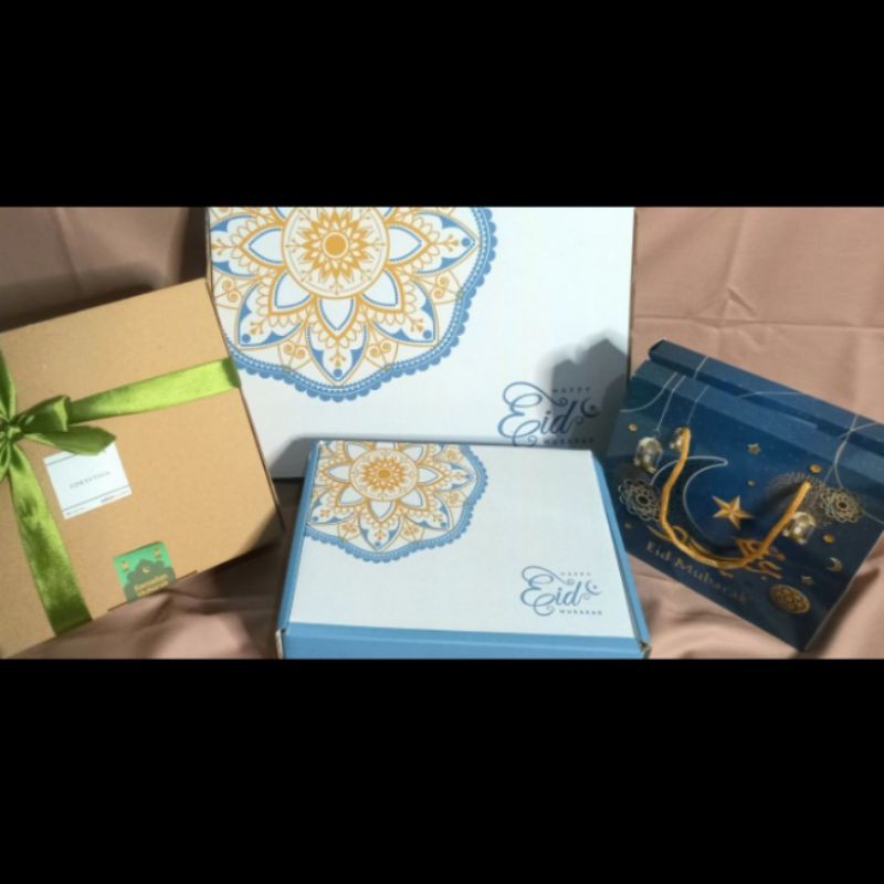 

Parsel Ramadan SNak Premium Murah Hampers Free Kartu Ucapan