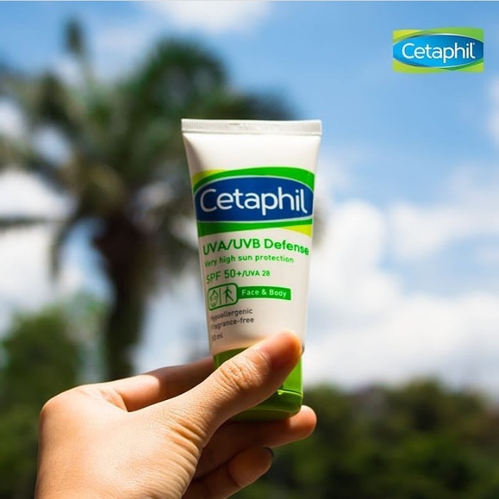 chetaphil original.  Cetaphil UVA/UVB Defence 50 ml SPF 50+