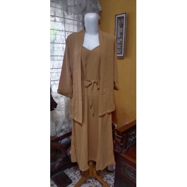 set dress outer by duchess