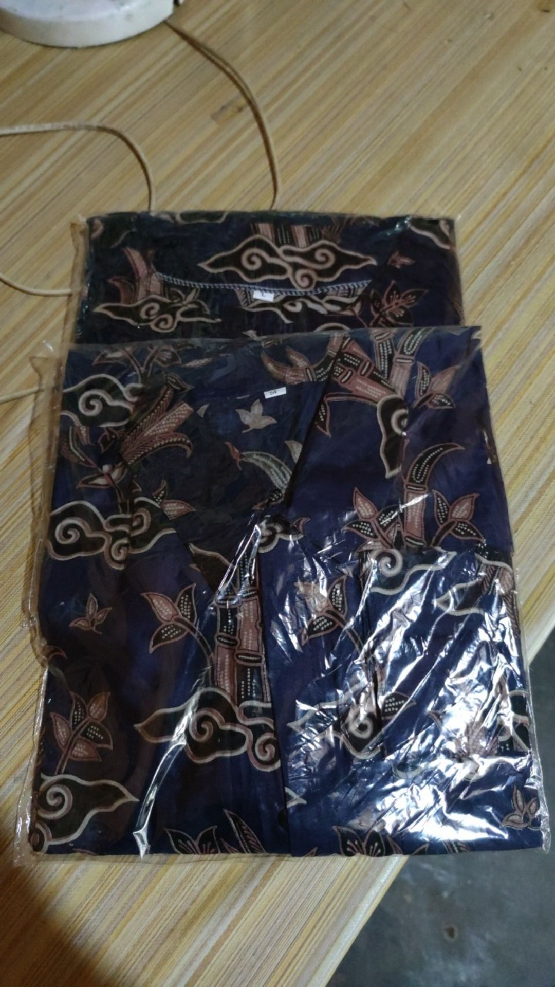 Batik Couple.set Kemeja  Tunik.kemeja Kantoran.kemeja Kondangan