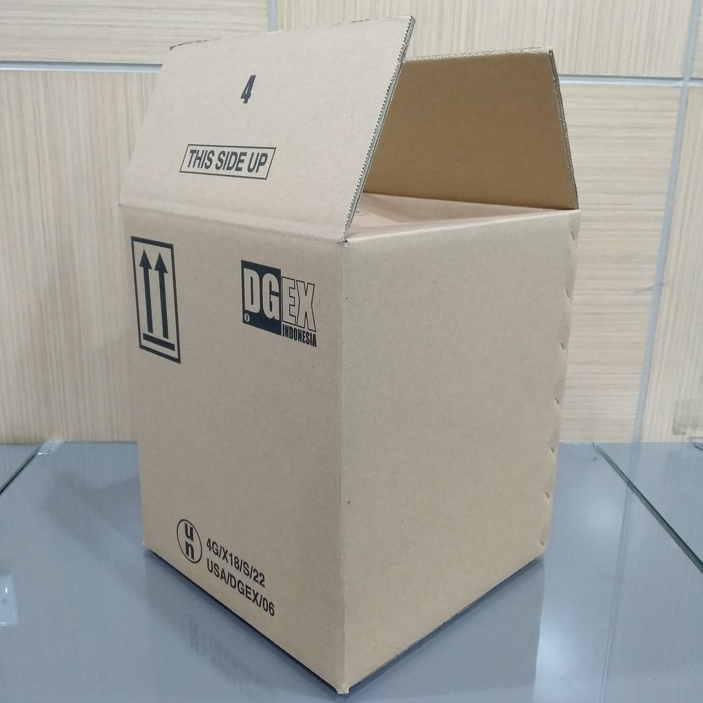 

UN Fibreboard Box (4G) X18 for Dangerous Goods Packaging