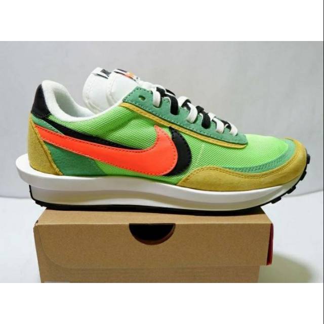 SEPATU NIKE SACAI WAFFLE GREEN MULTICOLOUR