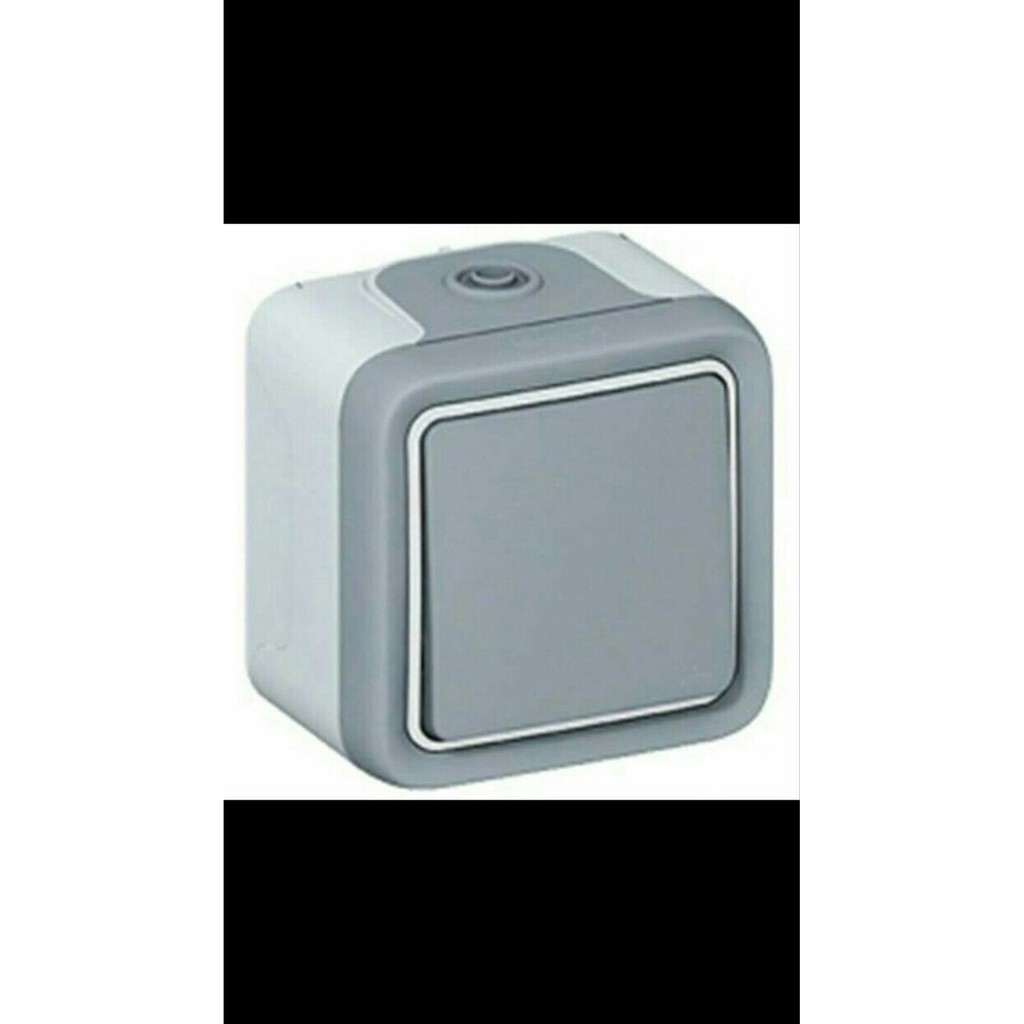 saklar tunggal legrand waterproof saklar single legrand outbow 069711 Murah