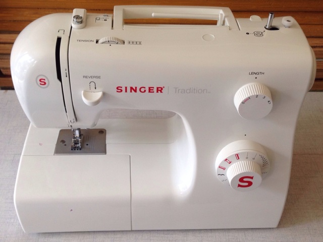 Mesin Jahit Singer Tradition 2250 Portable Multifungsi