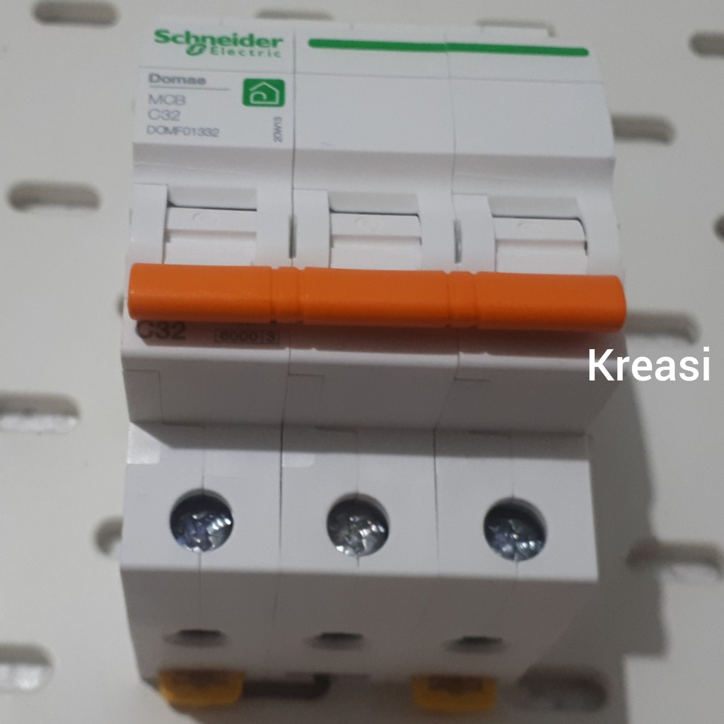 MCB 3 PHASE C32 32 AMPERE DOMAE DOMF01332 SCHNEIDER MERLIN GERIN