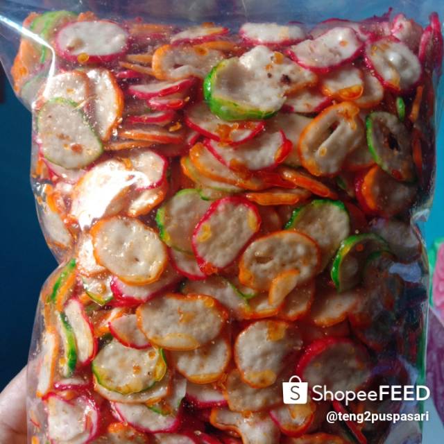 

Seblak krupuk yang kriuk dan rasa pedas yang asli